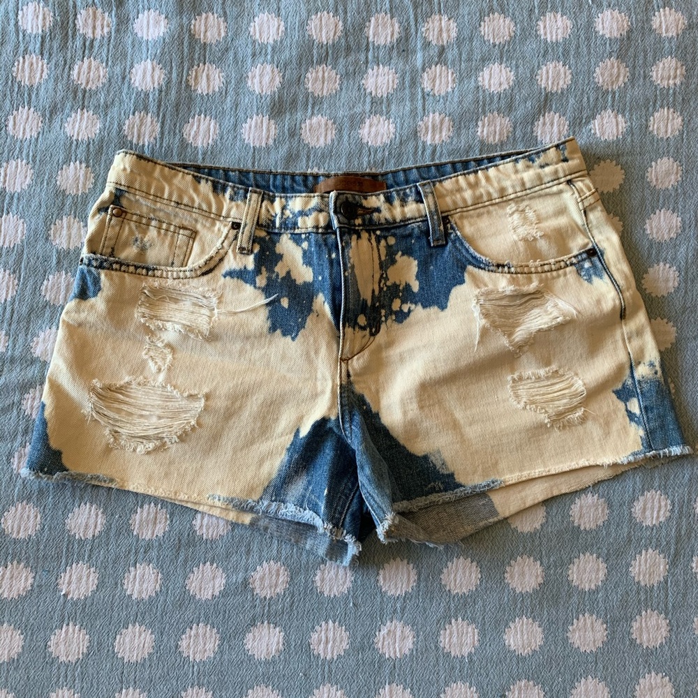 JOE’S JEANS 🐚 bleach splatter denim cutoff shorts